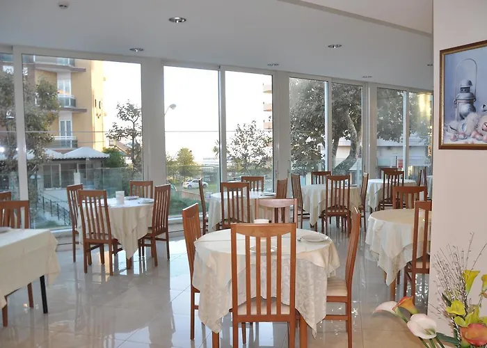 Sole Mio فندق ريميني